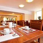 Atrium Charlottenburg 3*