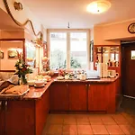 Atrium Charlottenburg Otel Berlin