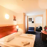 Atrium Charlottenburg Otel