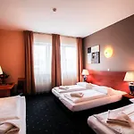 Atrium Charlottenburg 3*