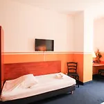 Atrium Charlottenburg Otel 3*