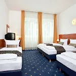 Otel Atrium Charlottenburg 3*