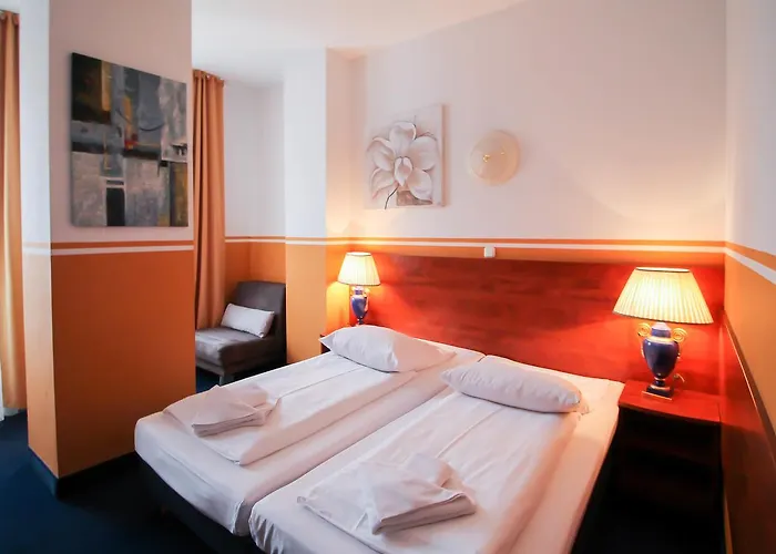 Atrium Charlottenburg 3*