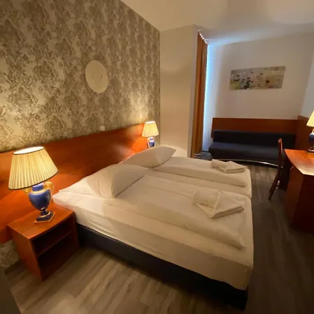 Atrium Charlottenburg Otel