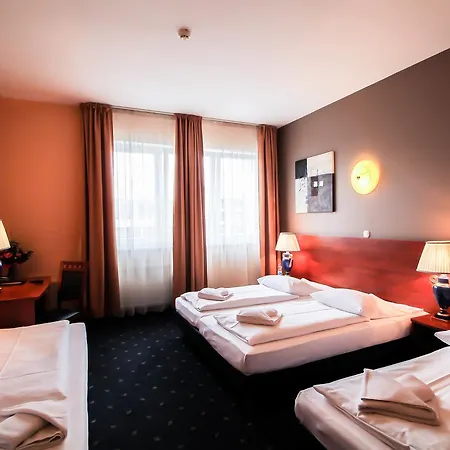 Atrium Charlottenburg 3*