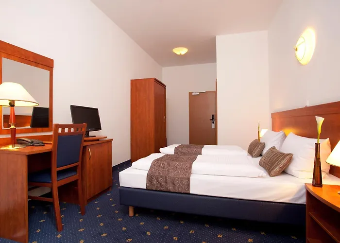 Atrium Charlottenburg 3*