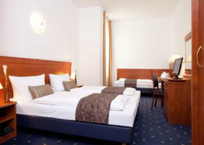 Hotel Atrium Charlottenburg 3*