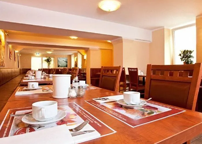 Atrium Charlottenburg 3*